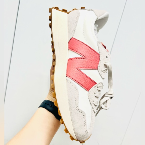 New Balance 327 Womens ~various sizes~ Sneakers Shoes White Watermelon Logo🍉 - Picture 10 of 14